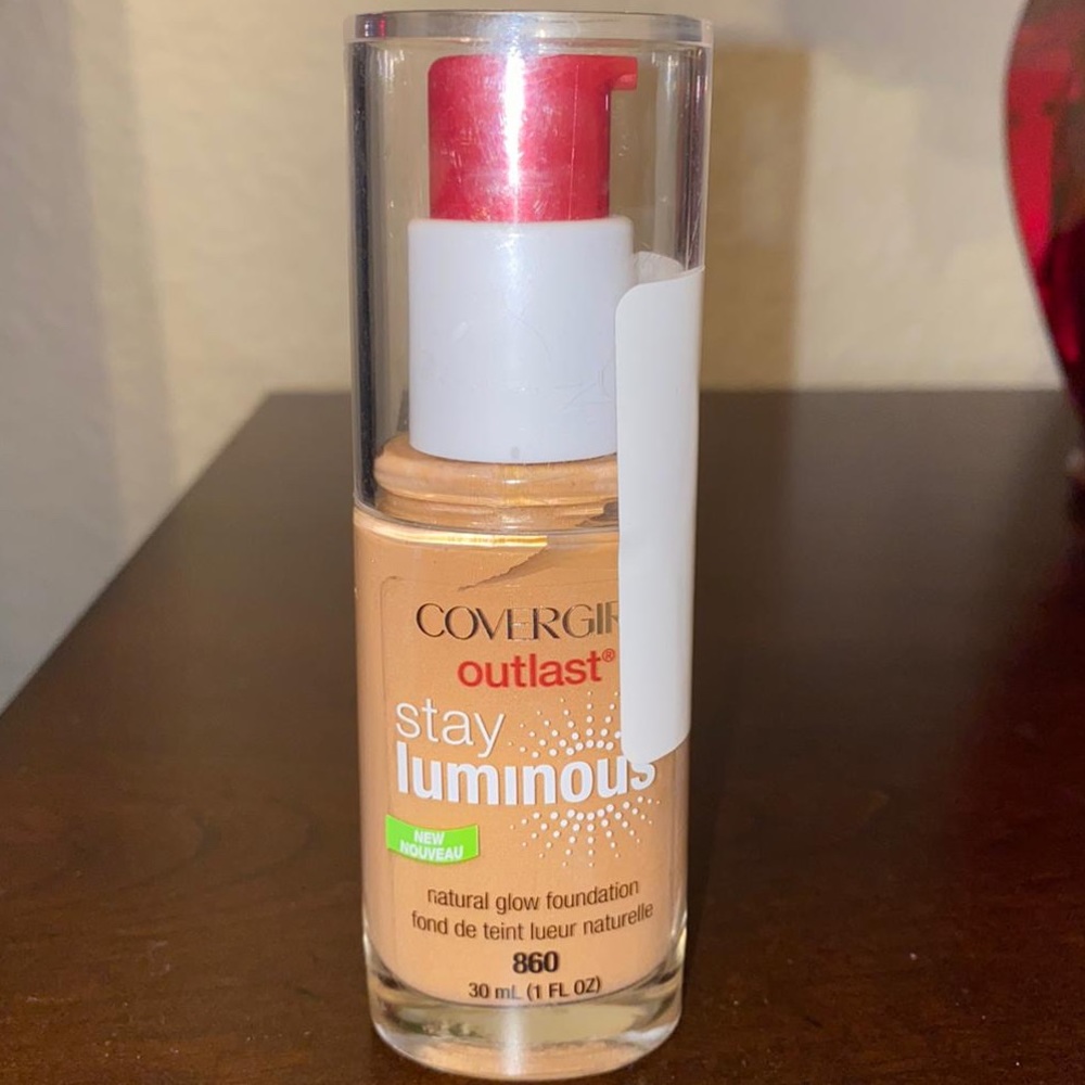 Natural glow foundation